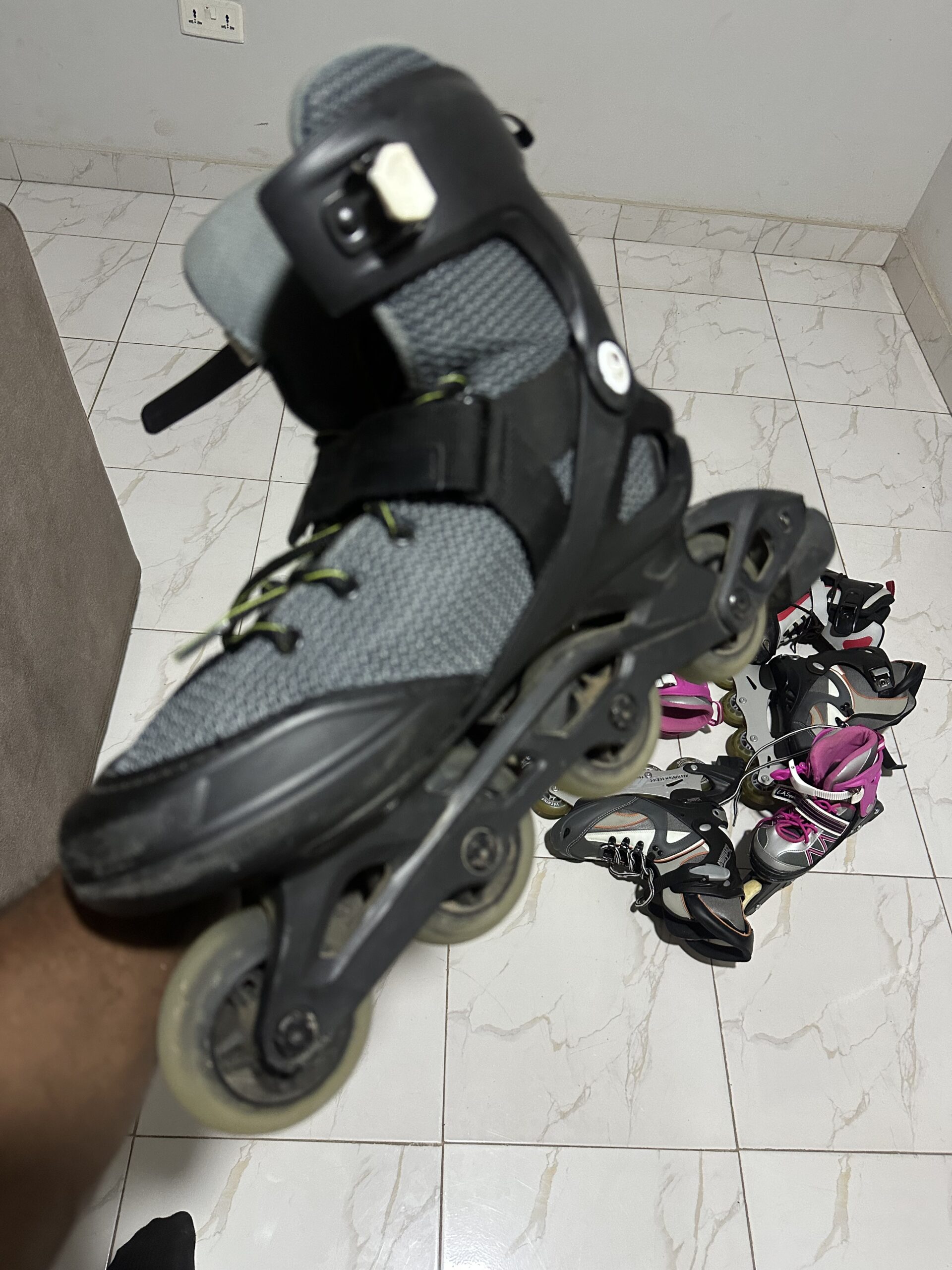 Skate boot