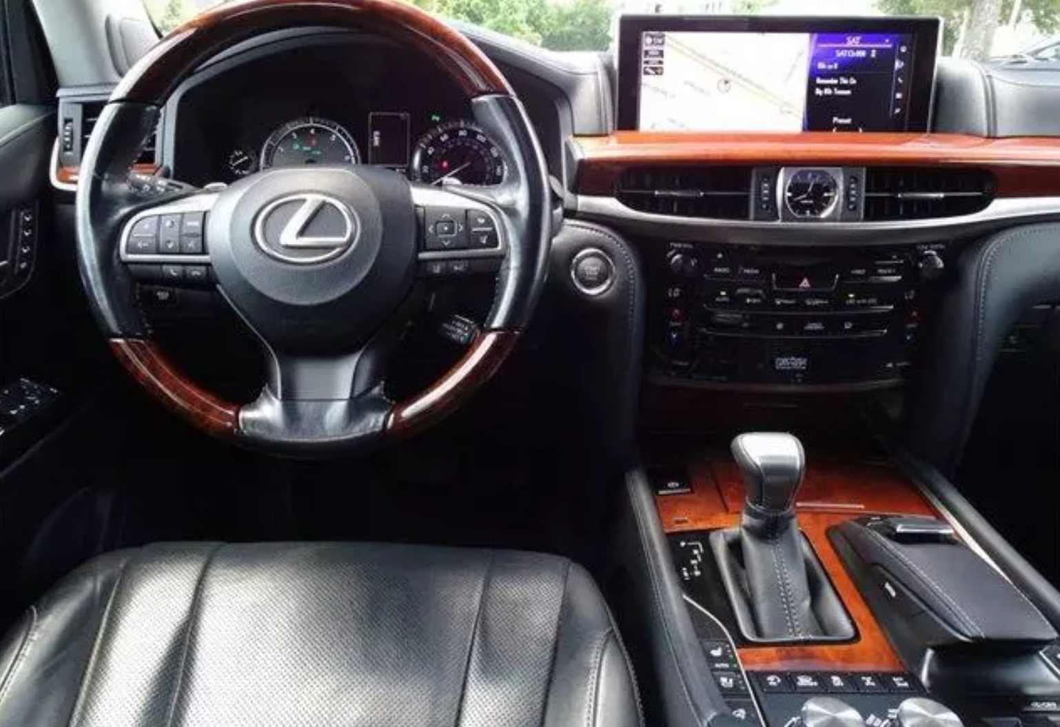 2016 Lexus LX 570 Base