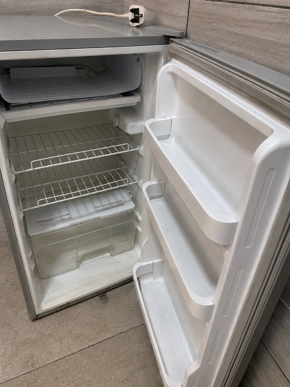 Midea fridge